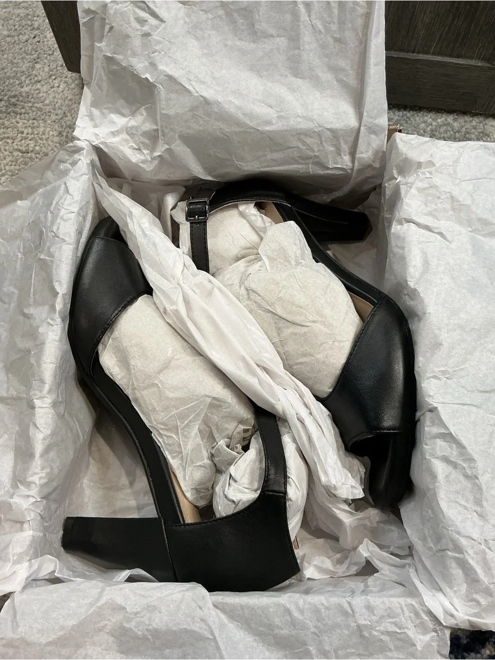 NEW Giani Bernini Claraal Leather T-Strap Sandals Black Heel Size 8M NIB